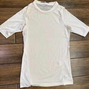 Nike Pro Dri Fit White Short Sleeve Mens Medium